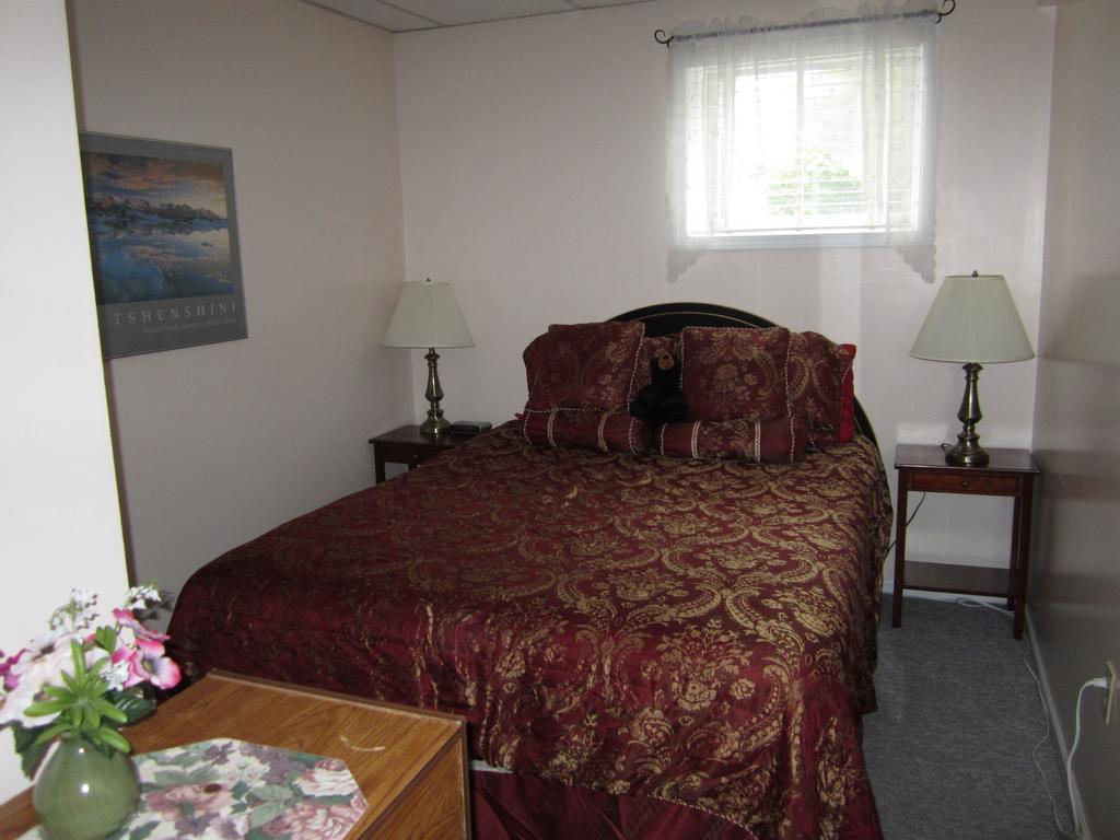 Casey'S Bed & Breakfast Whitehorse Bilik gambar