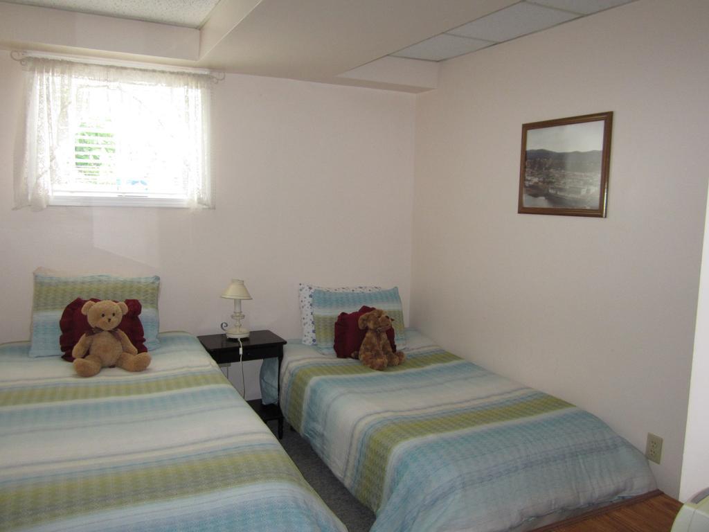 Casey'S Bed & Breakfast Whitehorse Bilik gambar