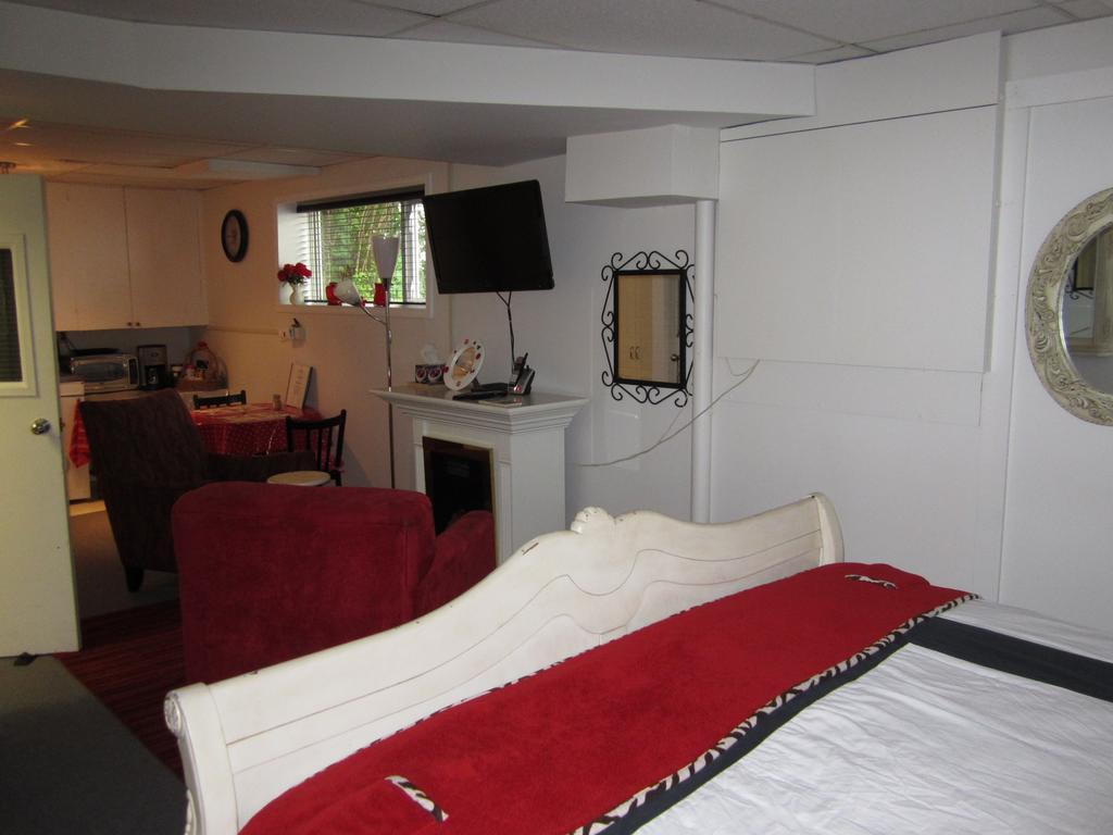 Casey'S Bed & Breakfast Whitehorse Bilik gambar
